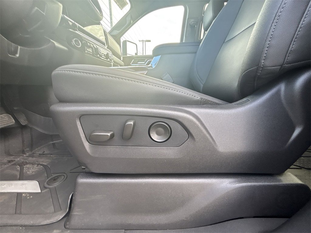 New 2026 Chevrolet Silverado 3500 LT w/ All Star Edition image 18