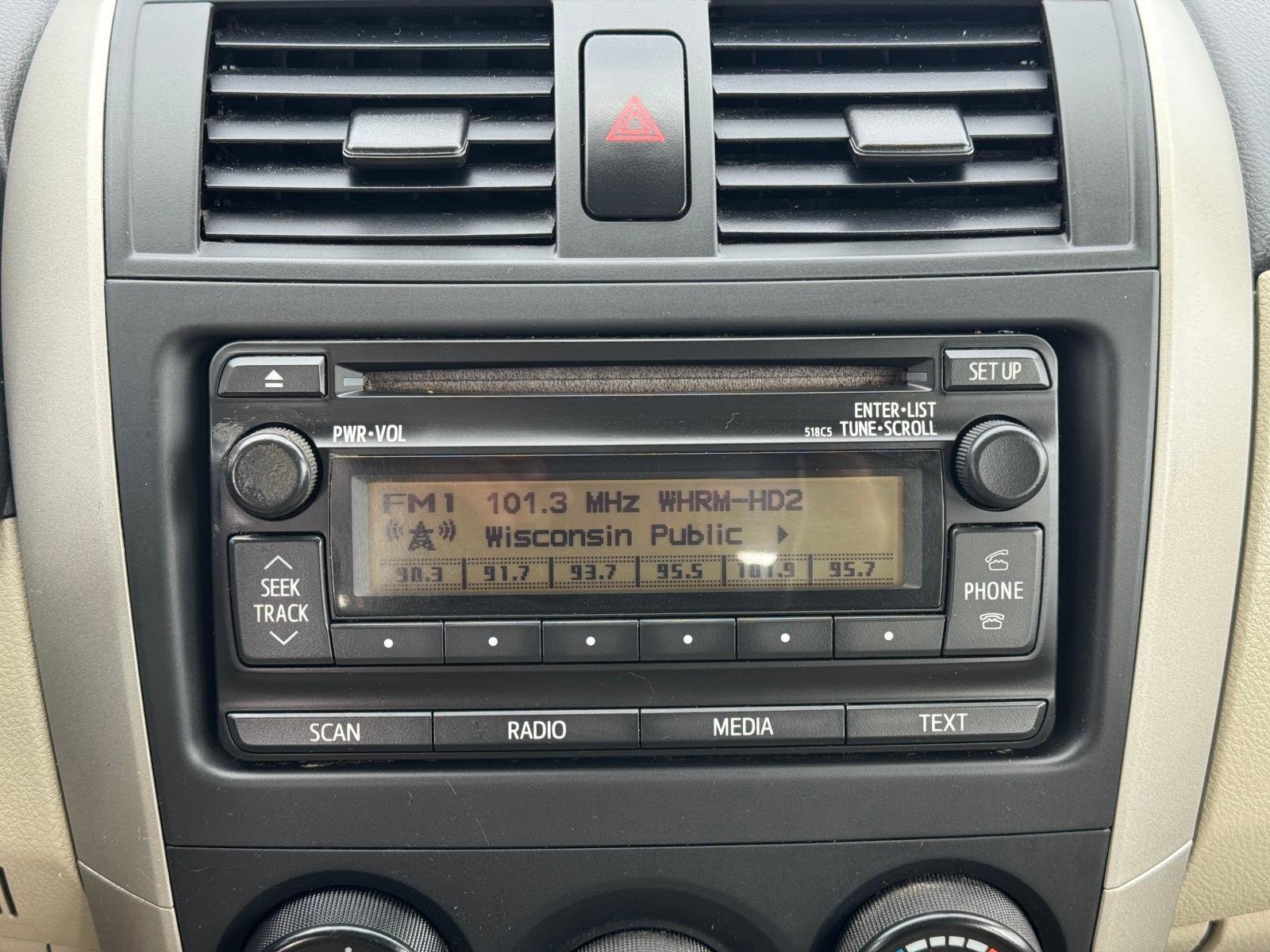 Used 2012 Toyota Corolla L image 9