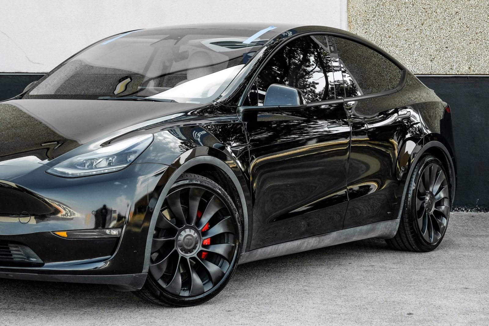 Used 2022 Tesla Model Y Performance AWD/4WD image 6