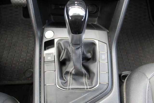 Used 2022 Volkswagen Taos SE w/ Panoramic Sunroof Package image 17