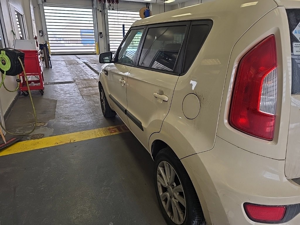 Used 2013 Kia Soul image 3