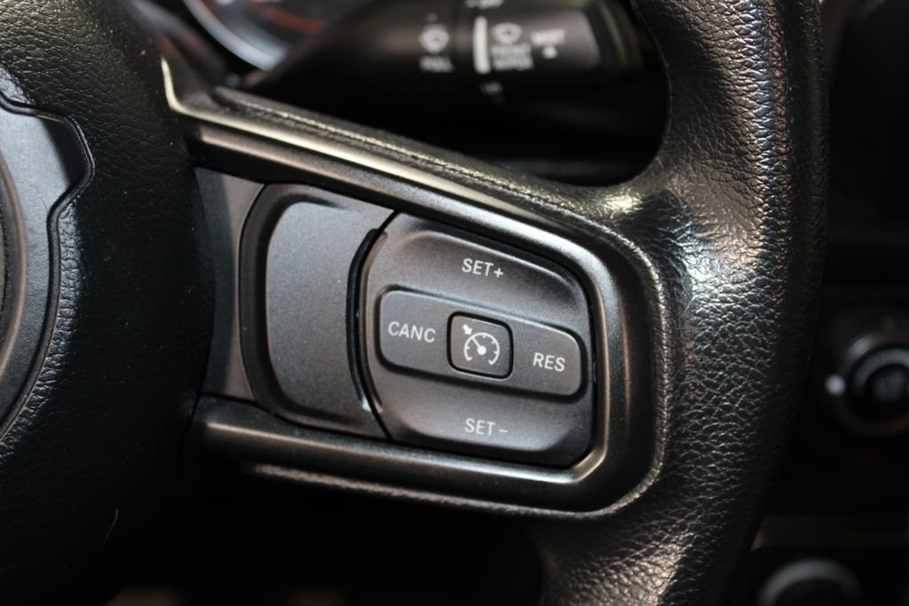 Used 2021 Jeep Gladiator Sport image 22