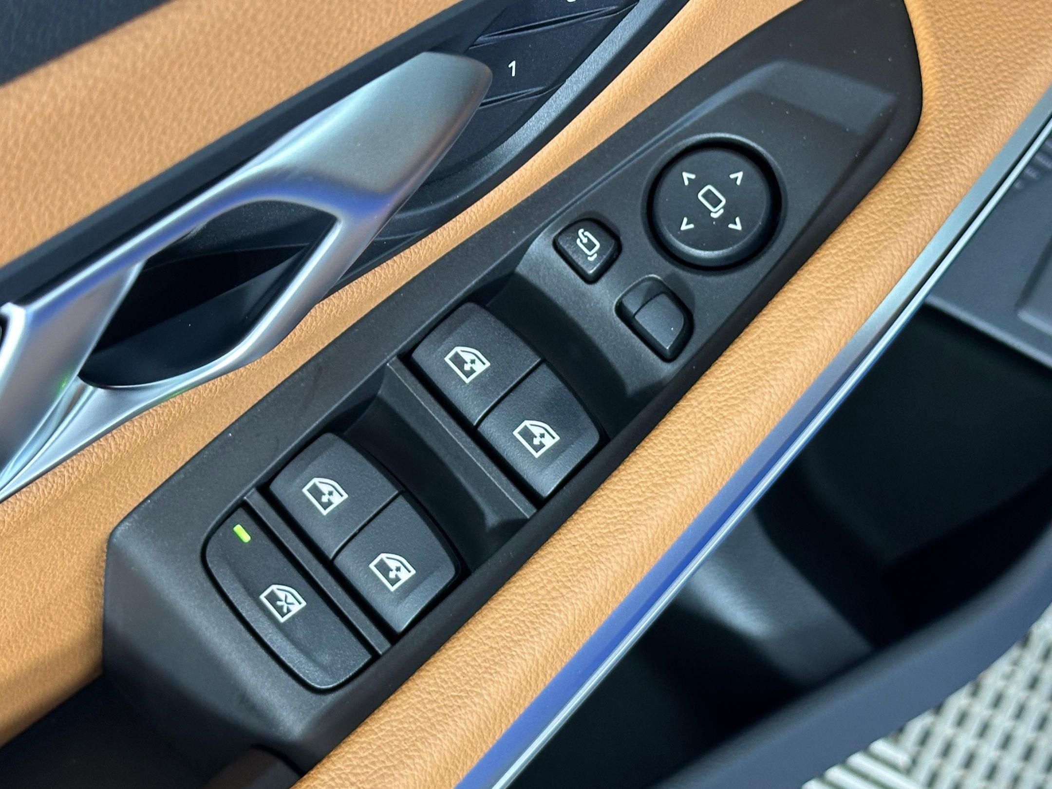 Used 2026 BMW 330i Sedan w/ M Sport Package image 20