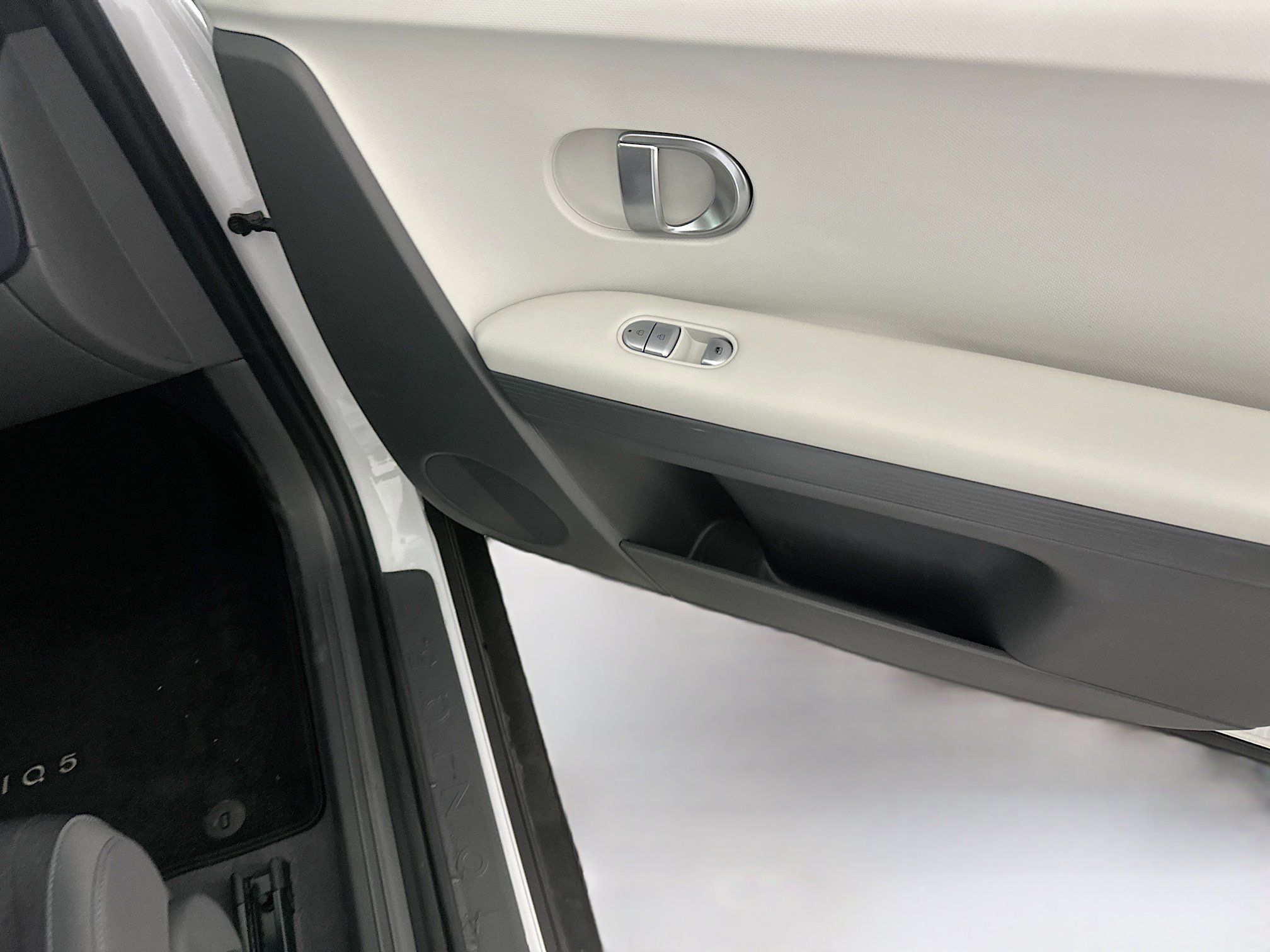 Used 2024 Hyundai Ioniq 5 SEL image 30