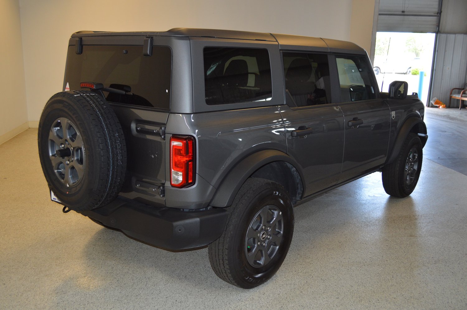 Used 2025 Ford Bronco Big Bend AWD/4WD image 3