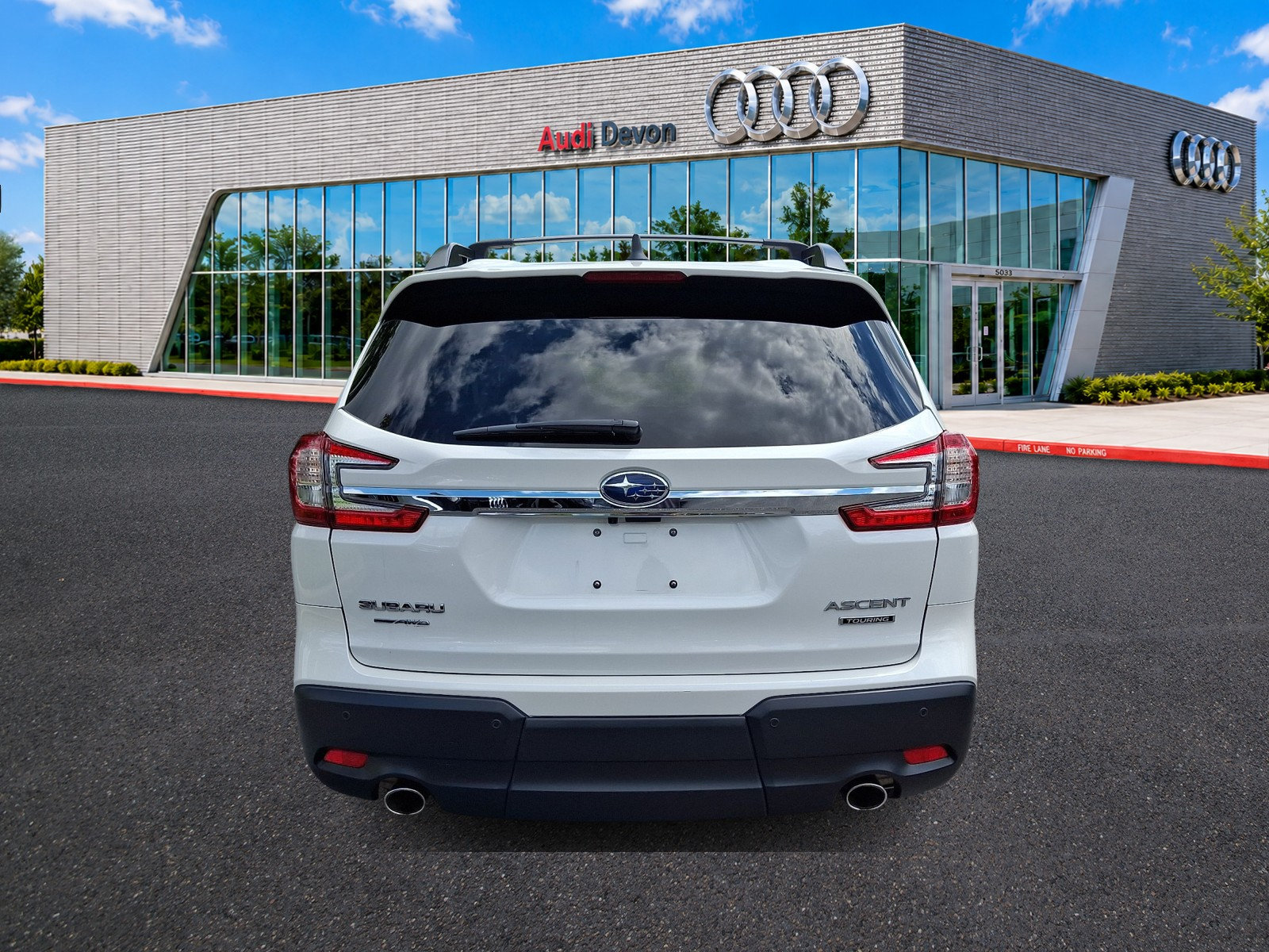 Used 2024 Subaru Ascent Touring AWD/4WD image 5
