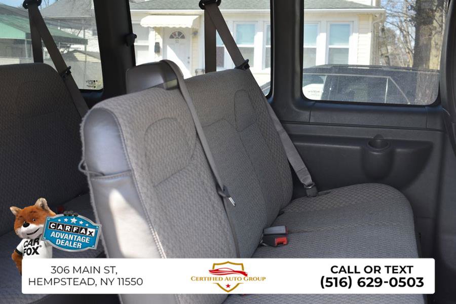 Used 2023 Chevrolet Express 3500 LT image 25