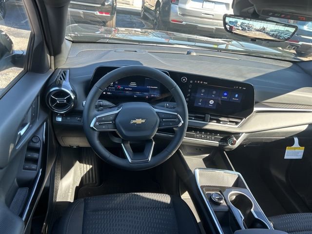 New 2026 Chevrolet Equinox LT w/ Safety and Technology Package FWD image 27