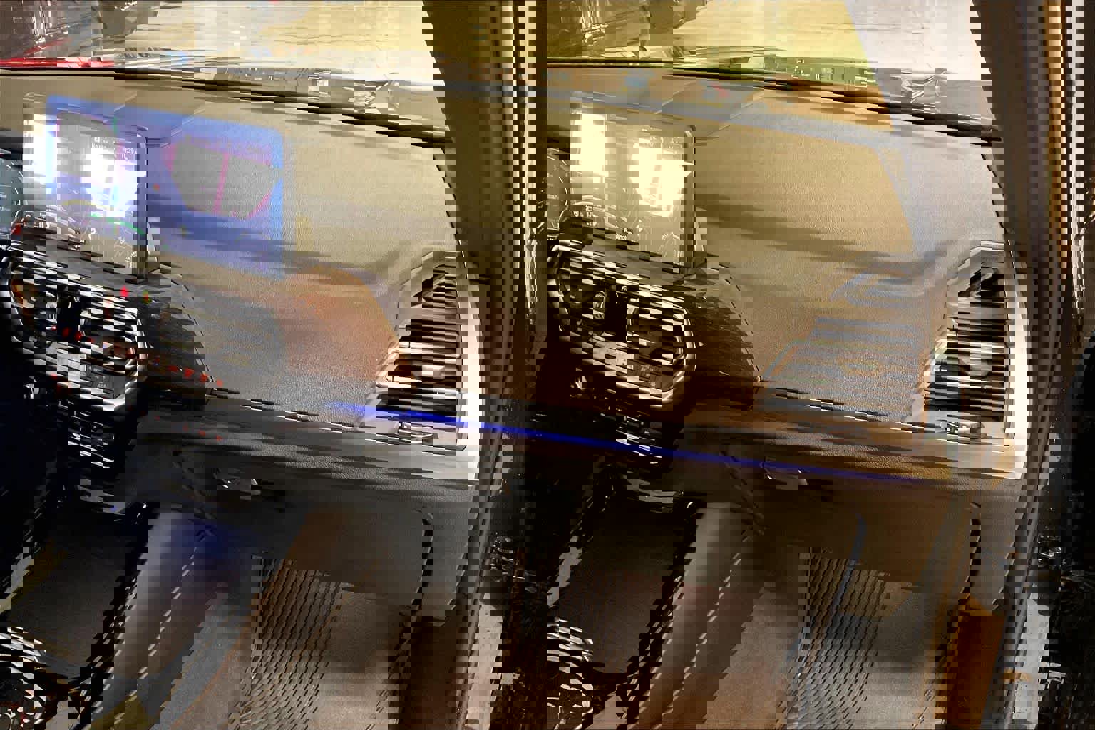 Used 2023 BMW X3 sDrive30i w/ Premium Package image 17