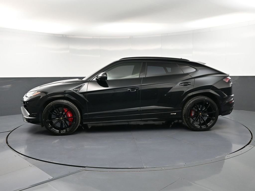 Used 2024 Lamborghini Urus S AWD/4WD image 2