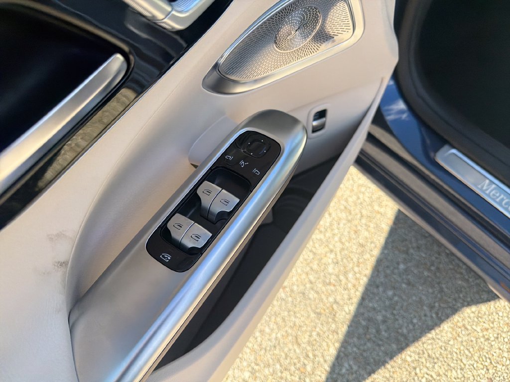 New 2026 Mercedes-Benz C 300 4MATIC Sedan image 11