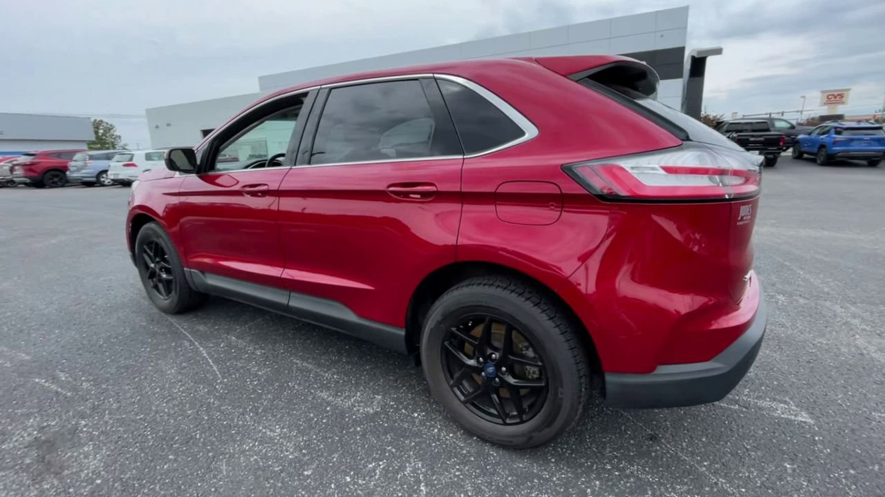 Used 2021 Ford Edge SEL w/ Convenience Package AWD/4WD image 3