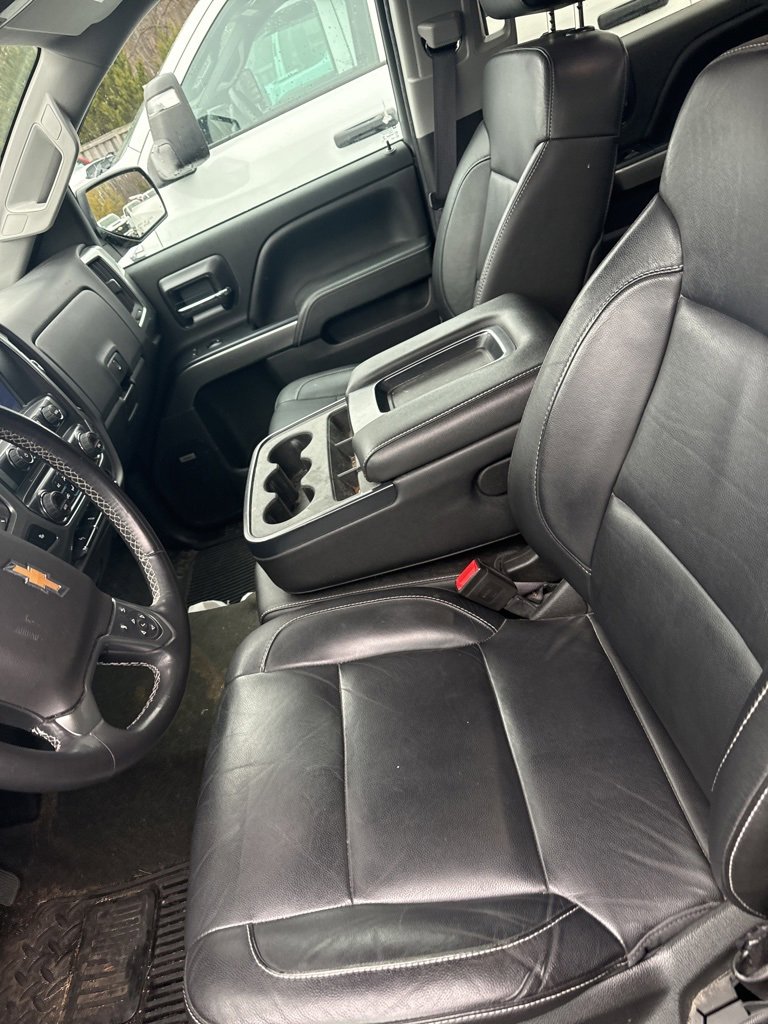 Used 2015 Chevrolet Silverado 1500 LT w/ LPO, Black Pack image 18