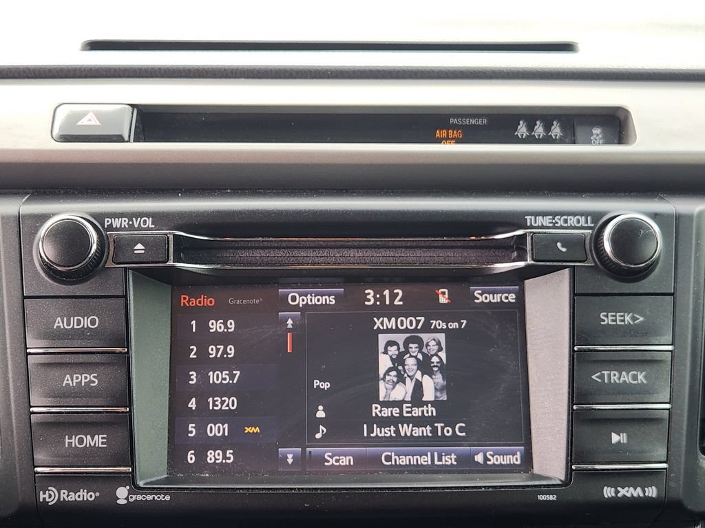 Used 2018 Toyota RAV4 XLE FWD image 15