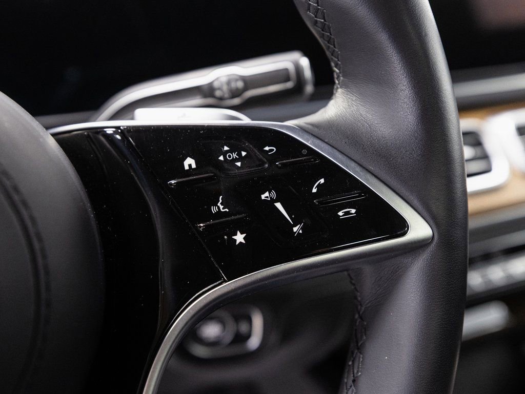 Used 2024 Mercedes-Benz Maybach GLS 600 4MATIC image 13