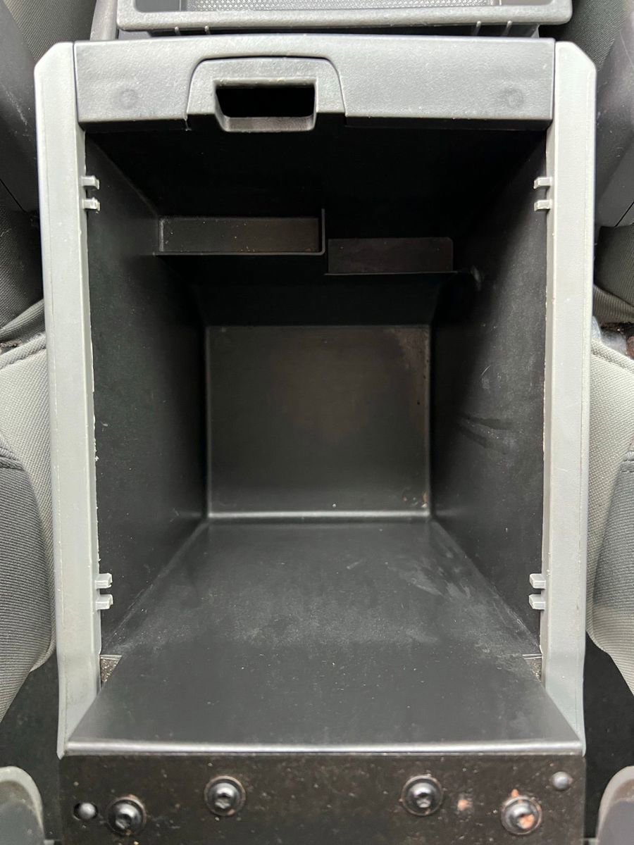 Used 2010 Jeep Wrangler Unlimited Sport image 27