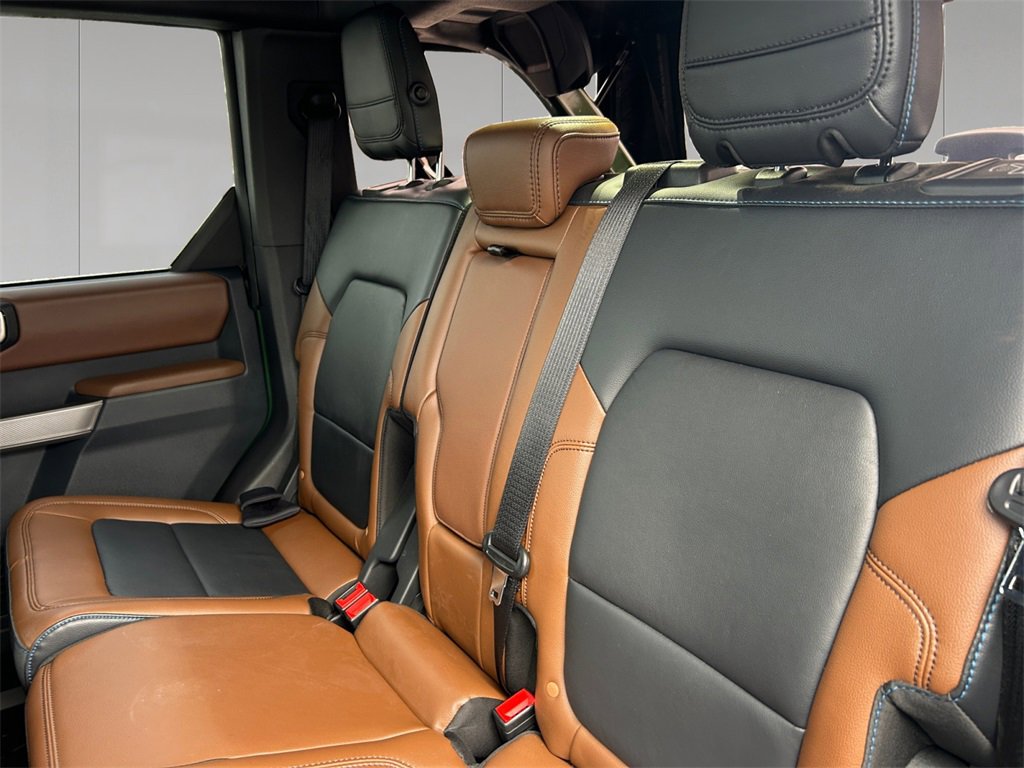 Used 2023 Ford Bronco Outer Banks image 14