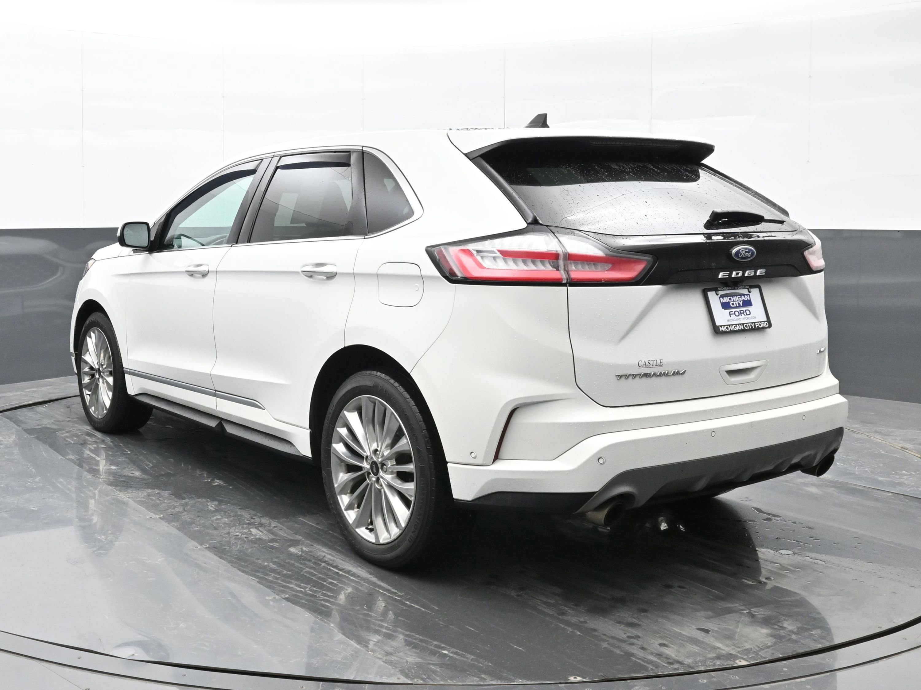 Used 2021 Ford Edge Titanium w/ Equipment Group 301A image 6