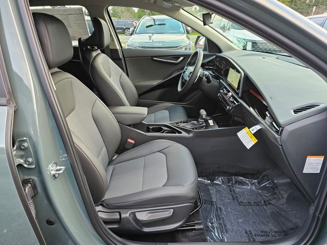 New 2026 Kia Niro EX image 11