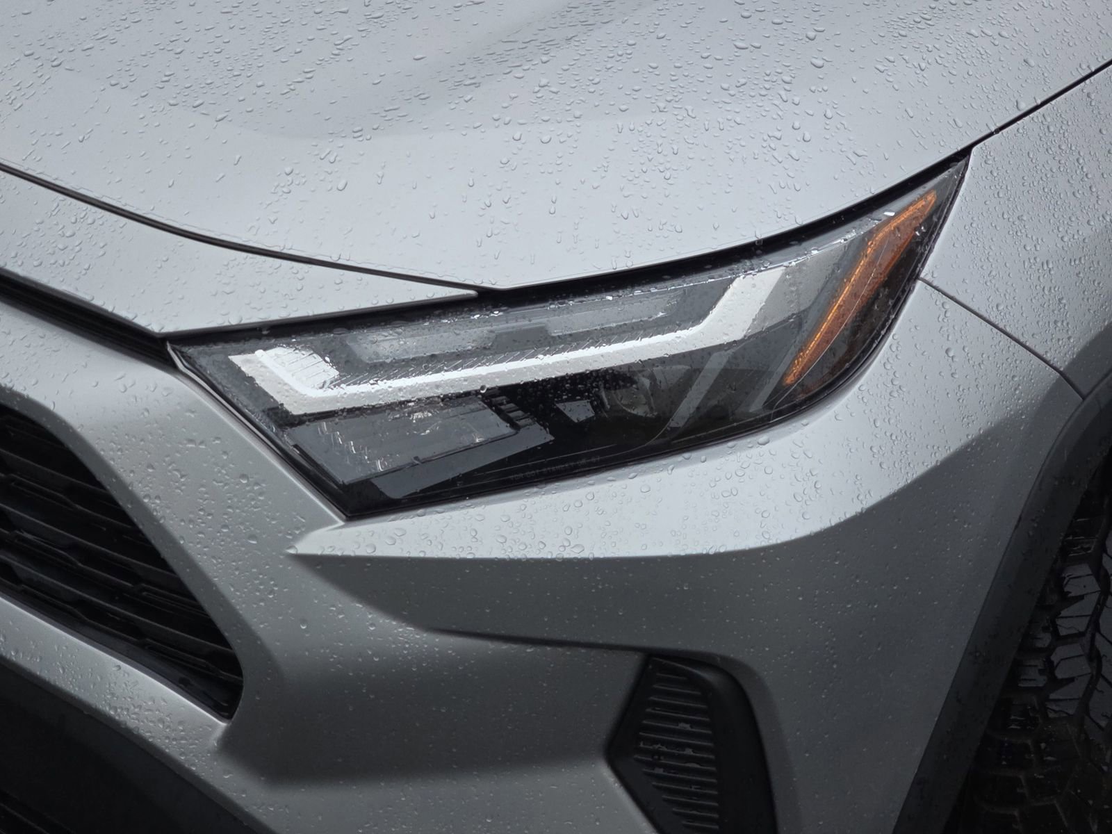 Used 2022 Toyota RAV4 XLE image 35