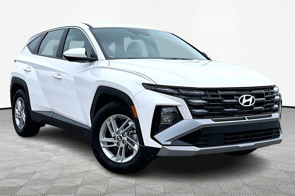 Used 2025 Hyundai Tucson SE FWD image 12