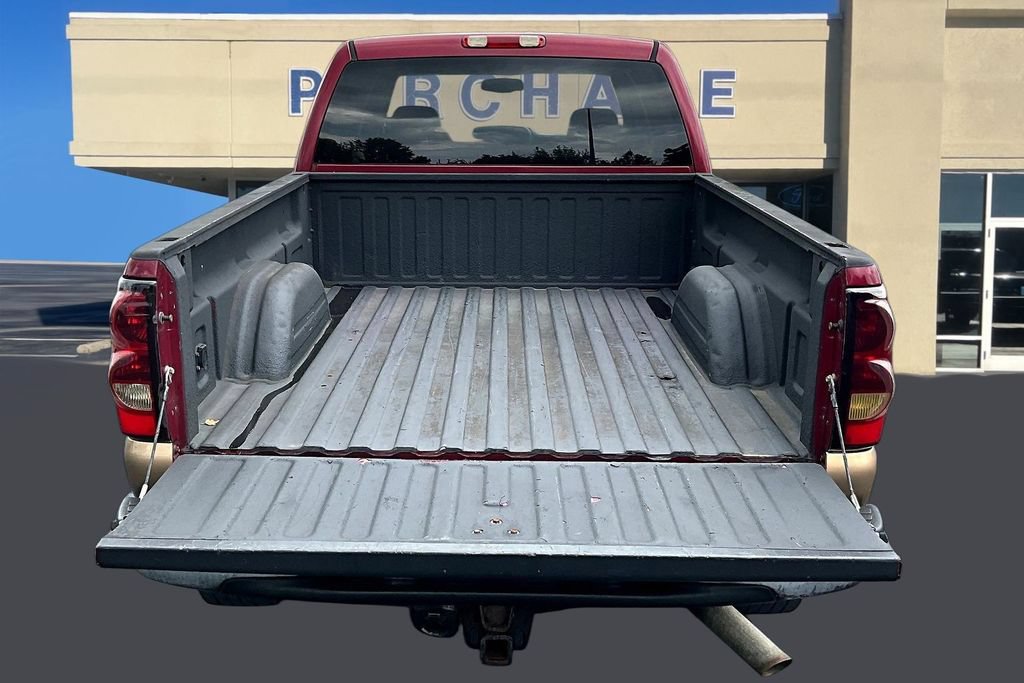 Used 2004 Chevrolet Silverado 2500 LT w/ Skid Plate Package AWD/4WD image 8