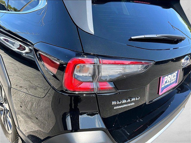 Used 2025 Subaru Outback Touring AWD/4WD image 30