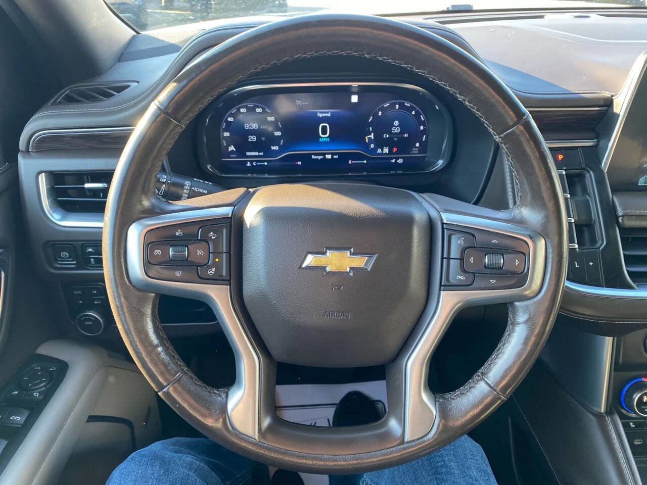 Used 2022 Chevrolet Suburban LT w/ LT Signature Plus Package image 12