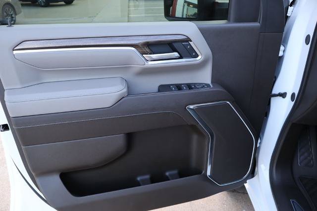 Used 2025 Chevrolet Silverado 3500 LT AWD/4WD image 19