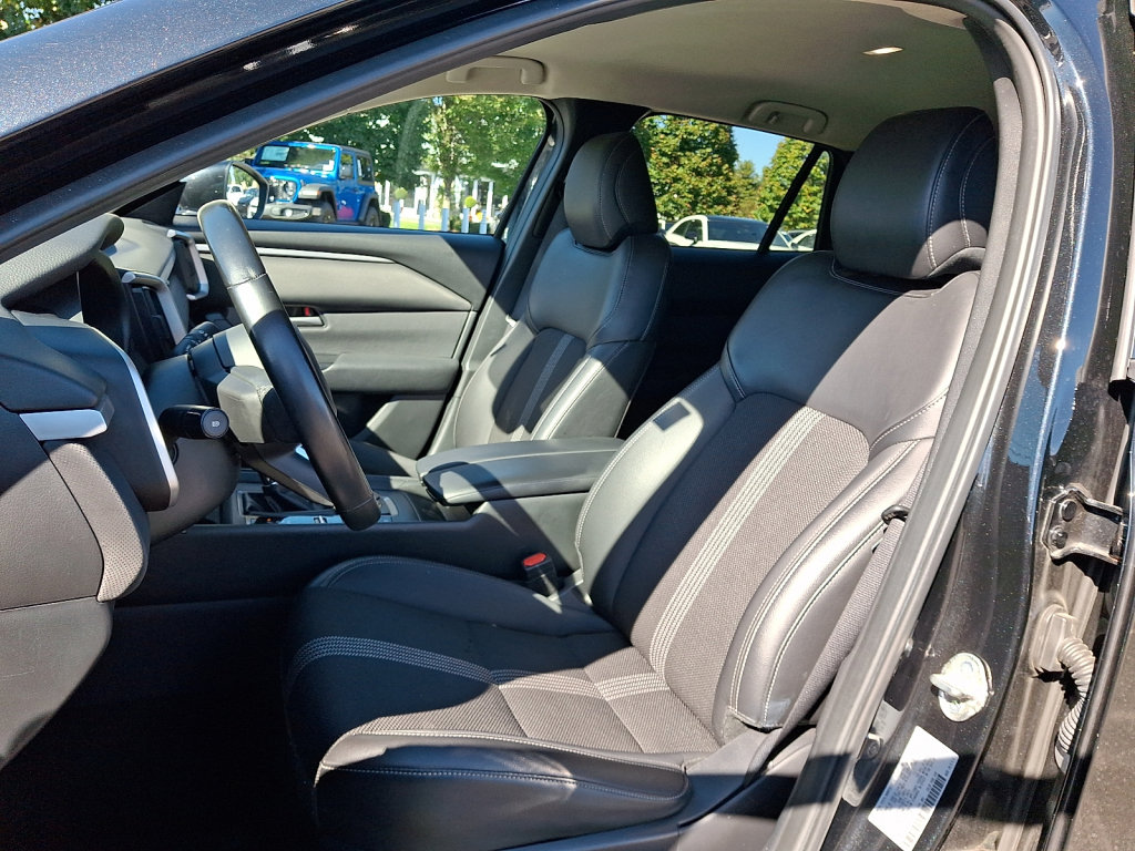 Used 2025 MAZDA CX-50 AWD 2.5 S w/ Preferred Package image 24