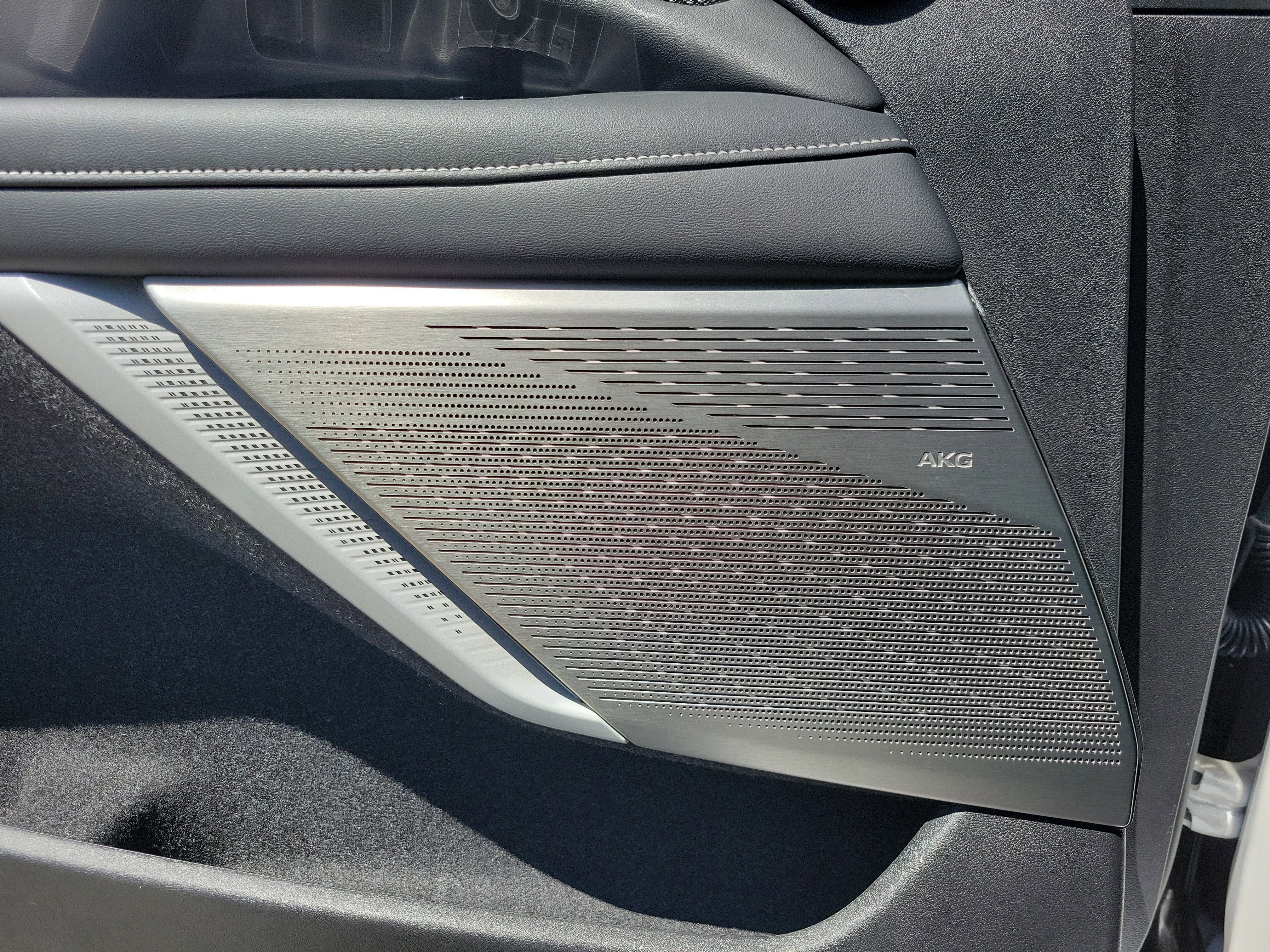 Certified 2025 Cadillac Optiq Luxury 2 w/ LPO, Floor Liner Package image 19