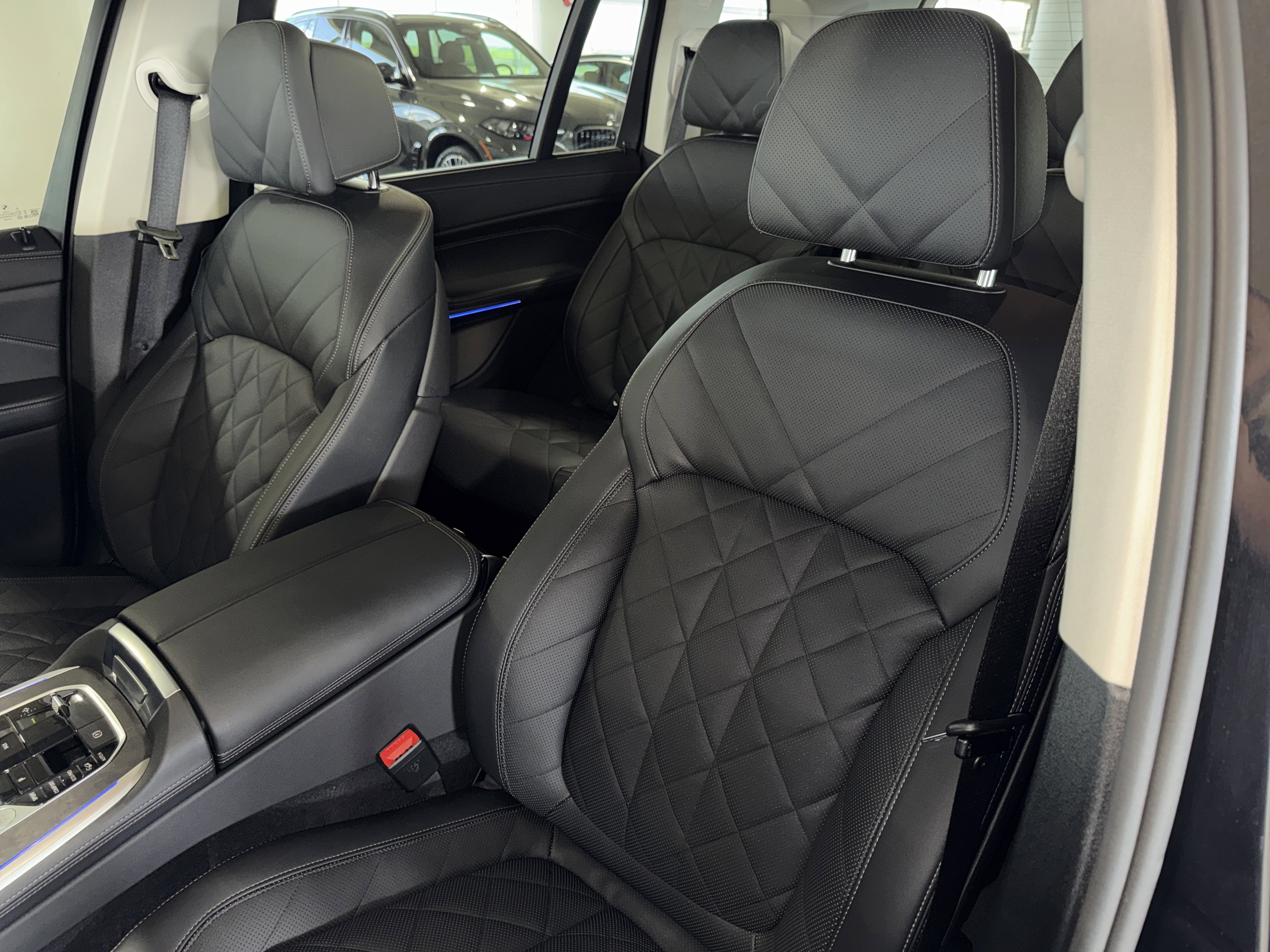 Certified 2025 BMW X7 xDrive40i image 35