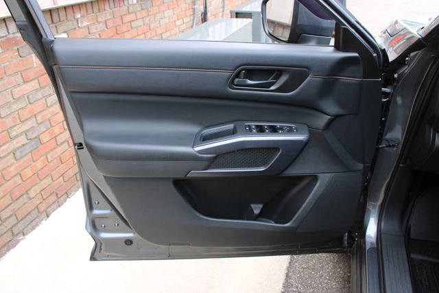 Used 2023 Nissan Pathfinder Rock Creek AWD/4WD image 10