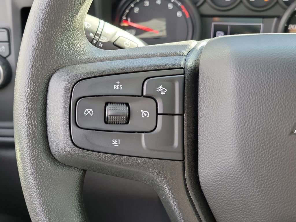 Used 2026 Chevrolet Silverado 1500 W/T image 5