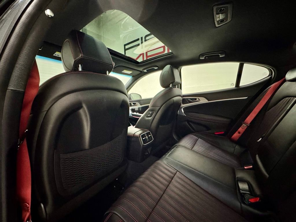 Used 2023 Genesis G70 2.0T w/ Sport Prestige Package image 27