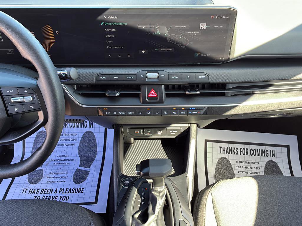 Certified 2025 Kia K4 image 28