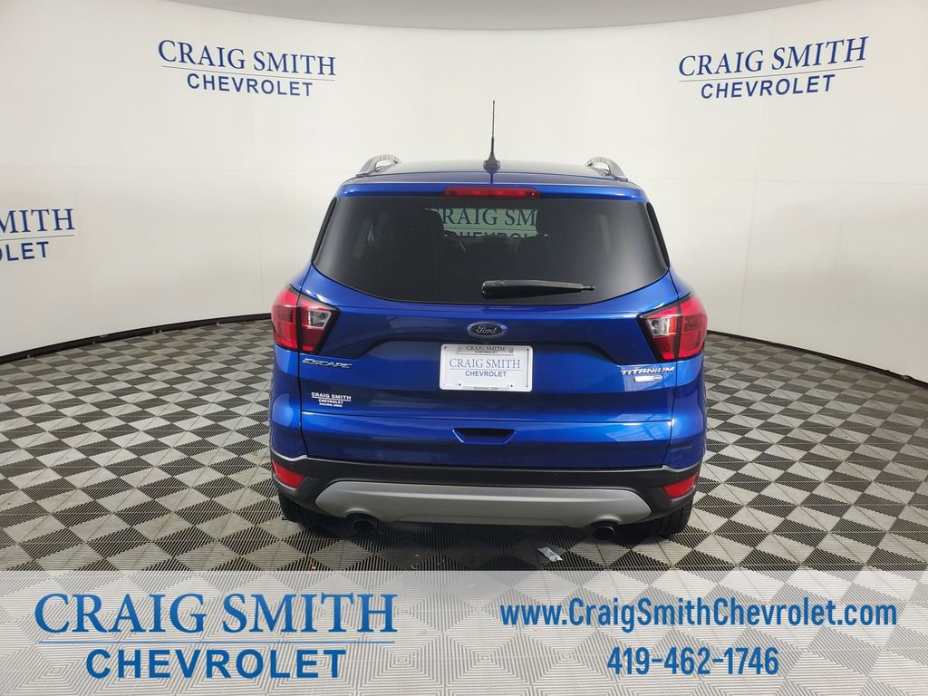 Used 2019 Ford Escape Titanium image 4