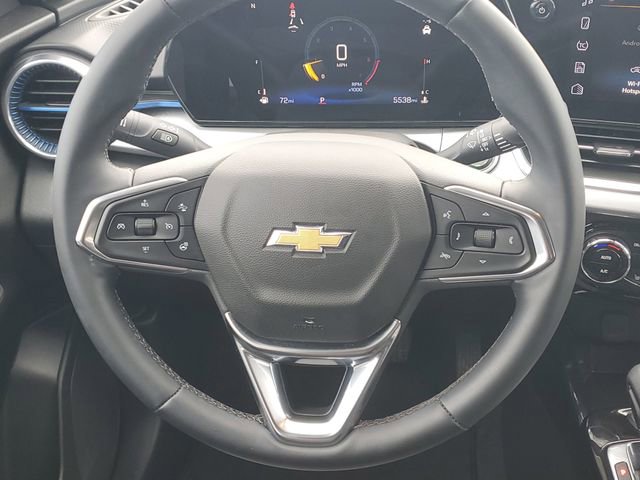 Certified 2025 Chevrolet Trax LT w/ Driver Confidence Package image 12