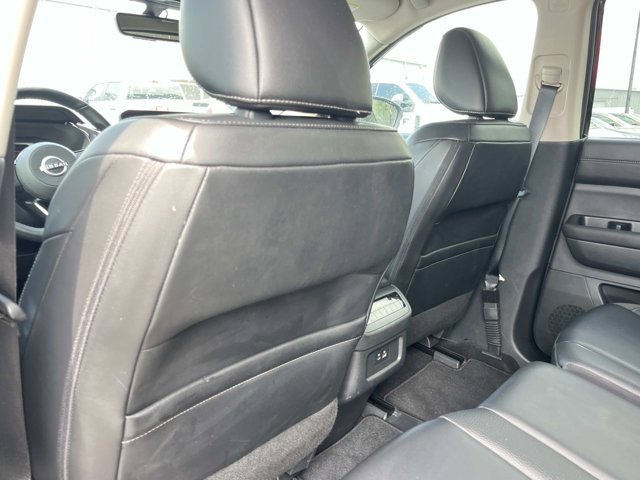 Used 2024 Nissan Pathfinder SL FWD image 22