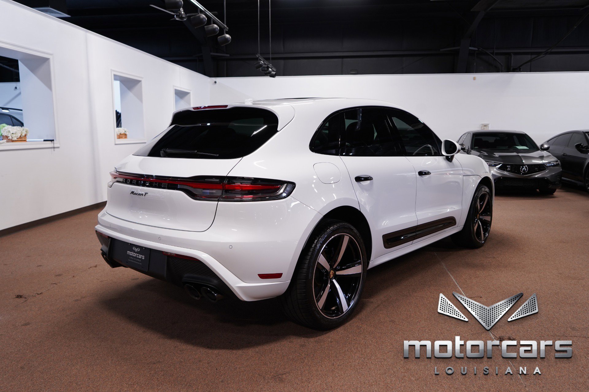 Used 2024 Porsche Macan Turbo w/ Premium Plus Package image 7