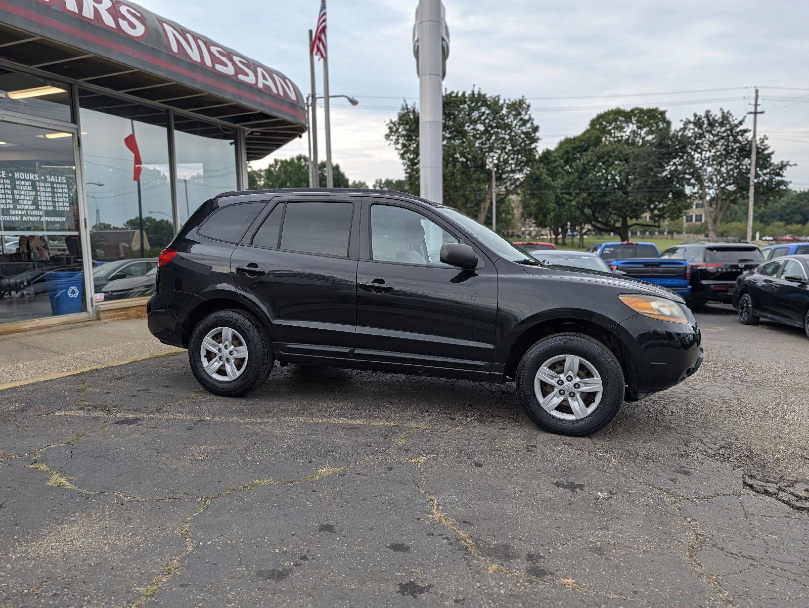 Used 2009 Hyundai Santa Fe GLS FWD image 15