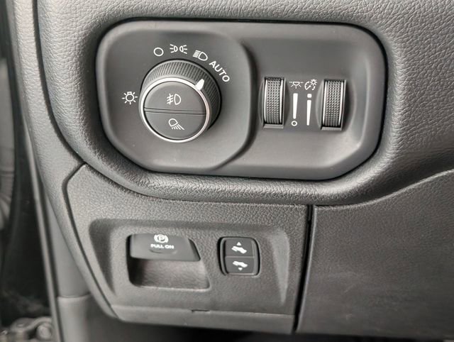 Used 2019 RAM 1500 Laramie image 15