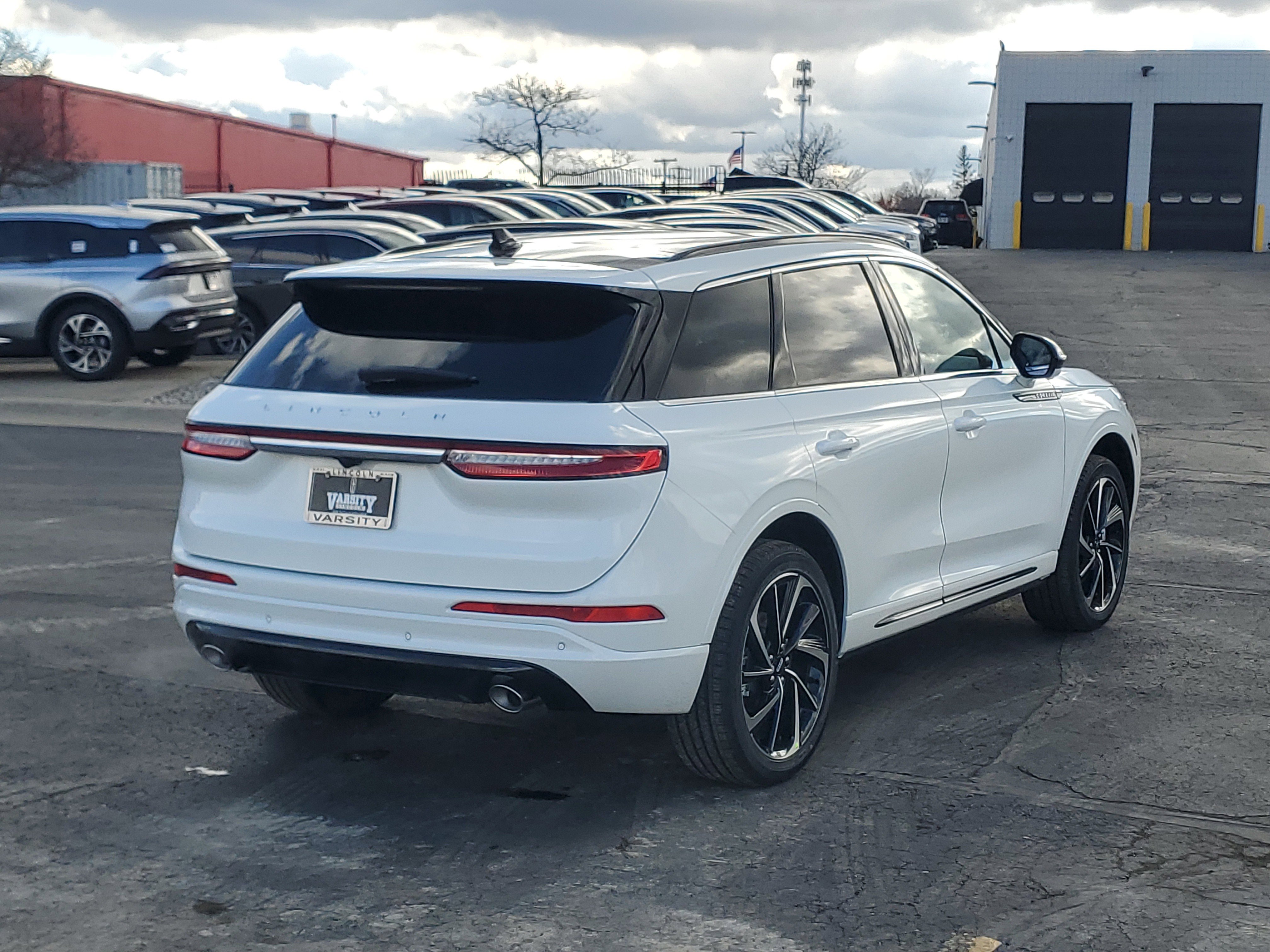 New 2026 Lincoln Corsair Grand Touring image 4