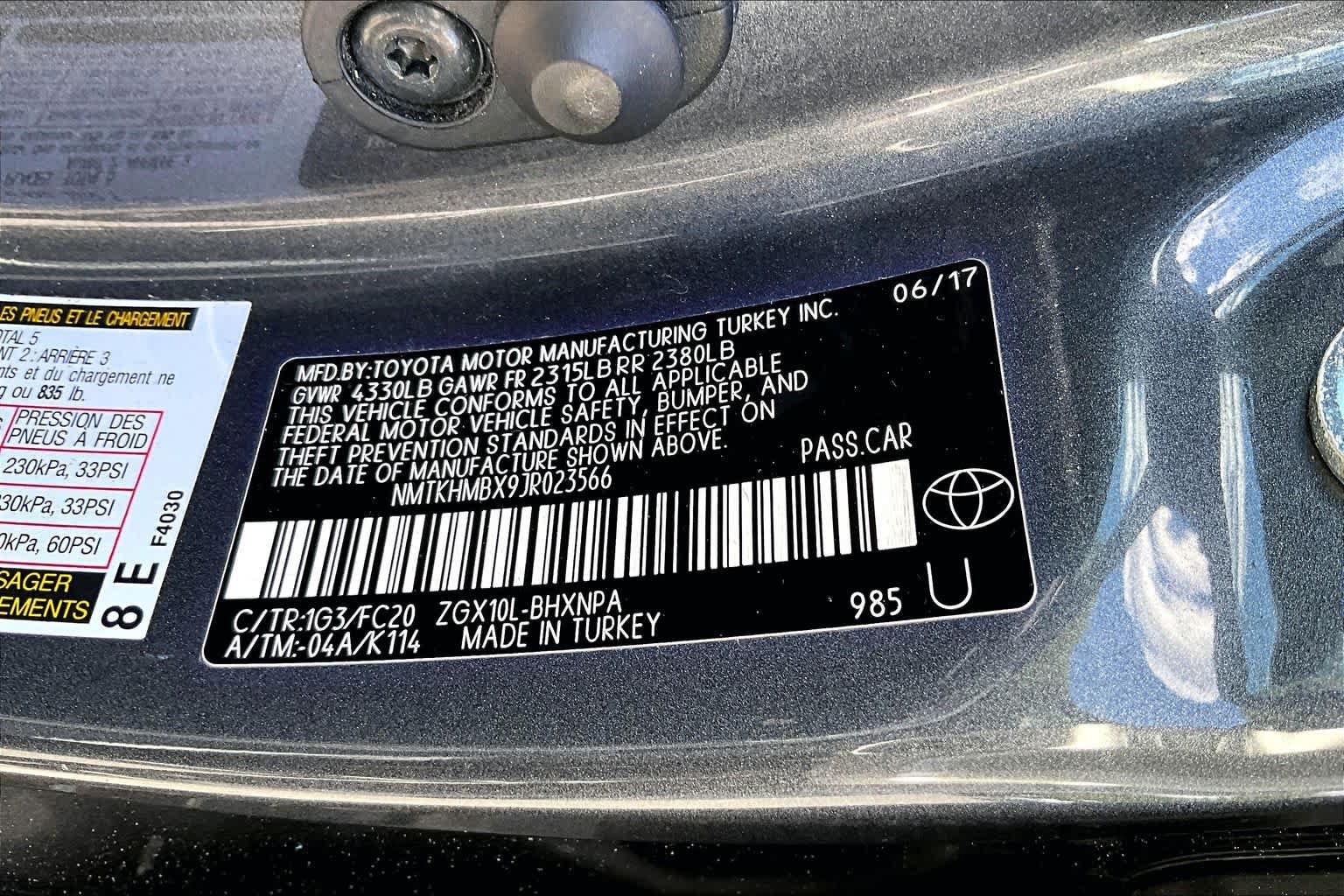 Used 2018 Toyota C-HR XLE FWD image 36