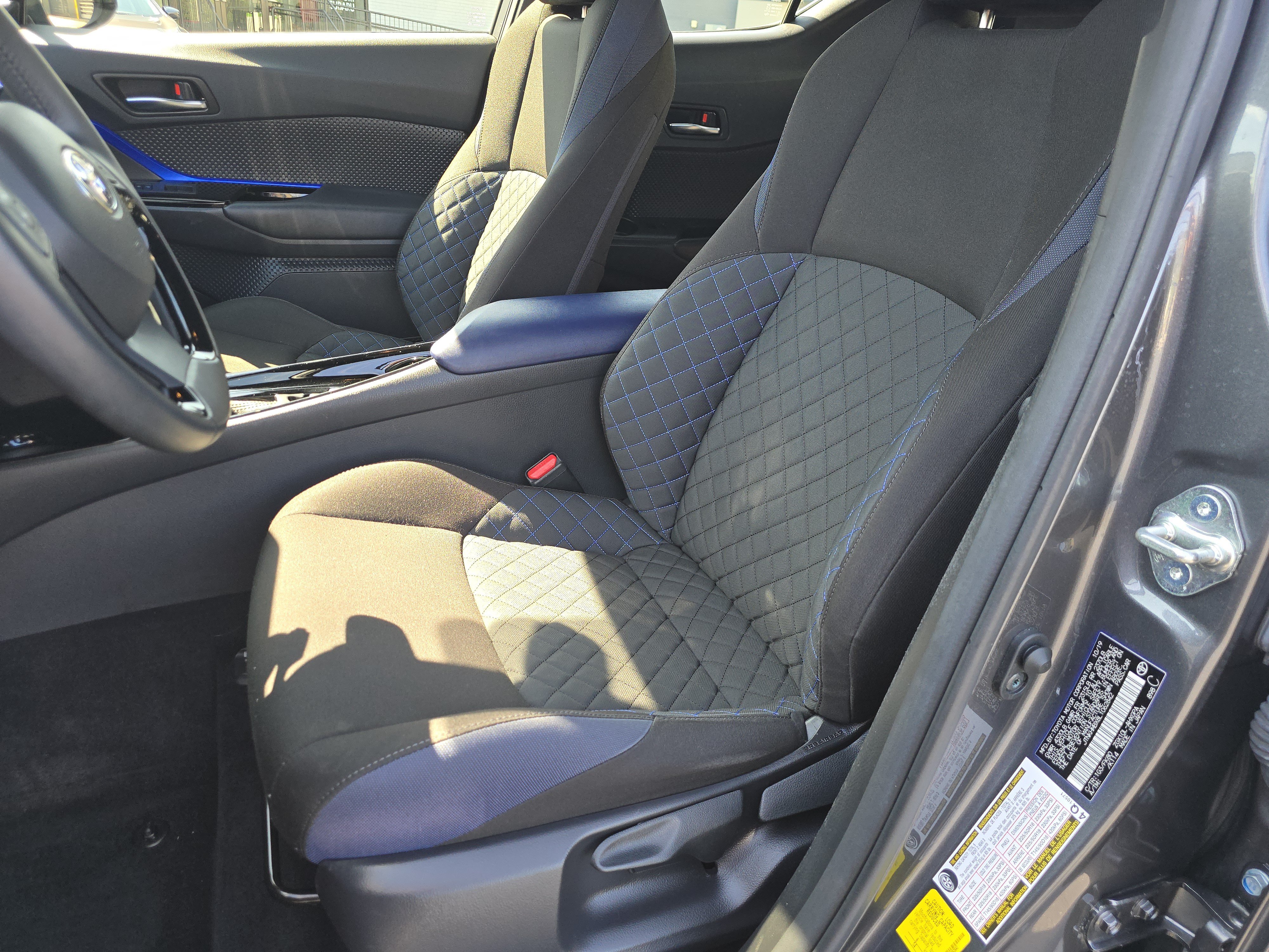 Used 2020 Toyota C-HR XLE FWD image 20