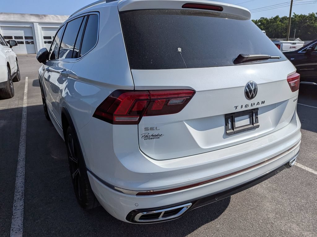 Used 2024 Volkswagen Tiguan SEL R-Line AWD/4WD image 7