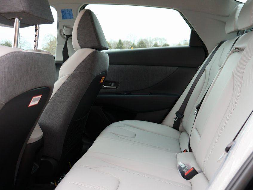 New 2026 Hyundai Elantra Limited image 20