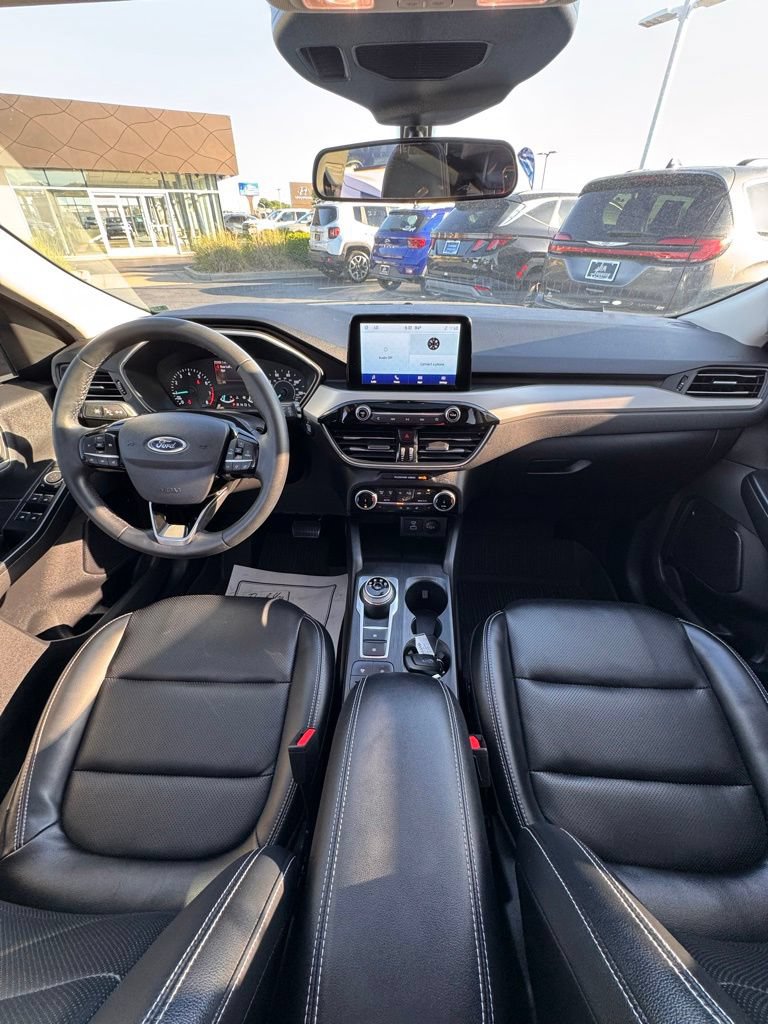 Used 2022 Ford Escape SEL FWD image 18