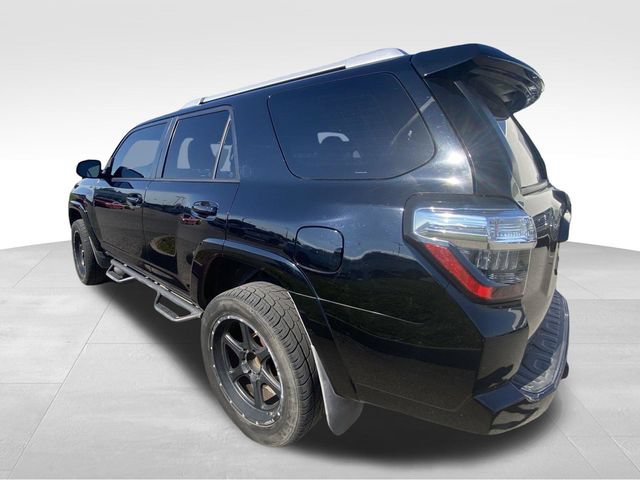 Used 2016 Toyota 4Runner SR5 RWD image 5