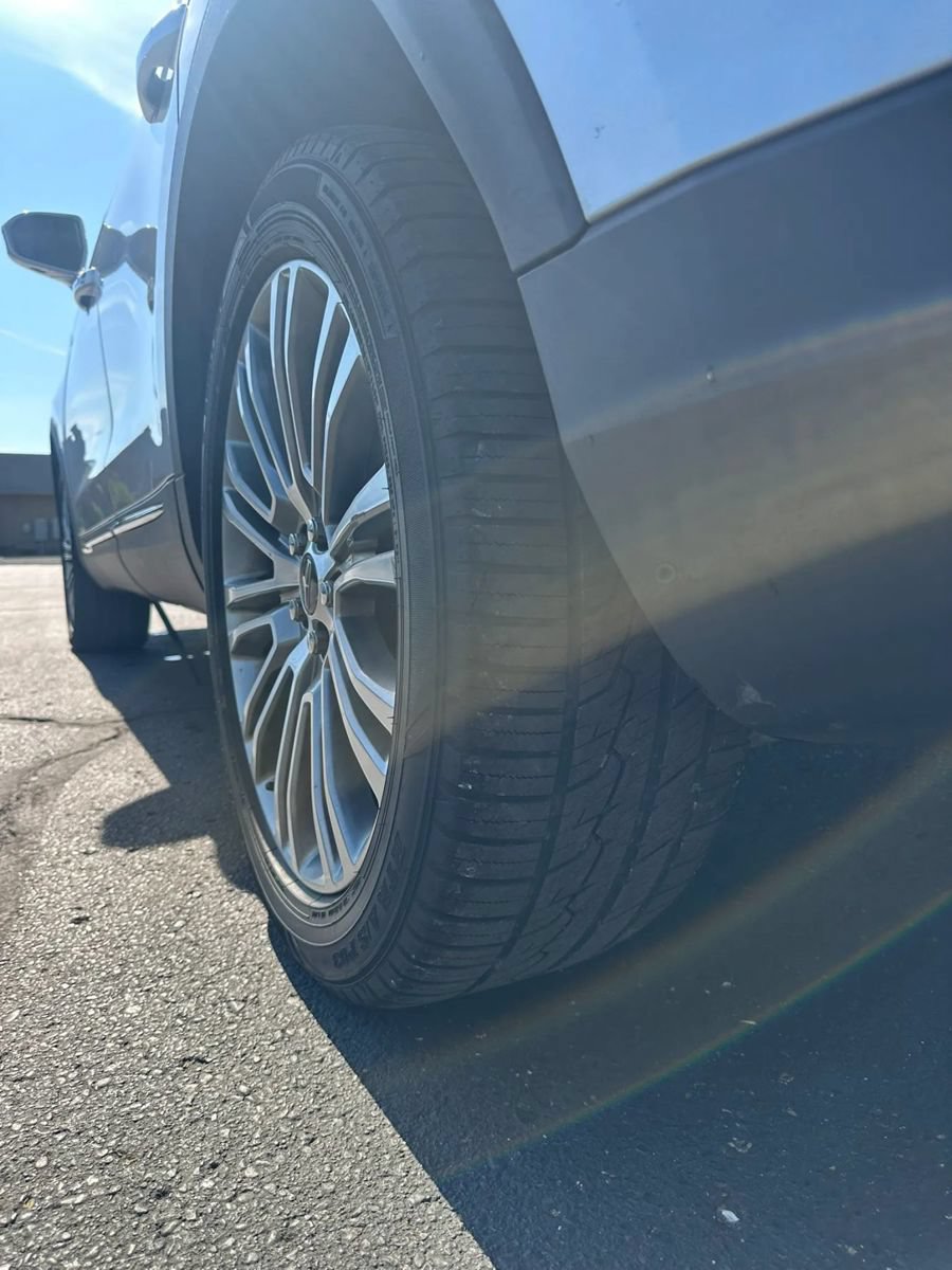 Used 2016 Lincoln MKX Reserve w/ Climate Package AWD/4WD image 6